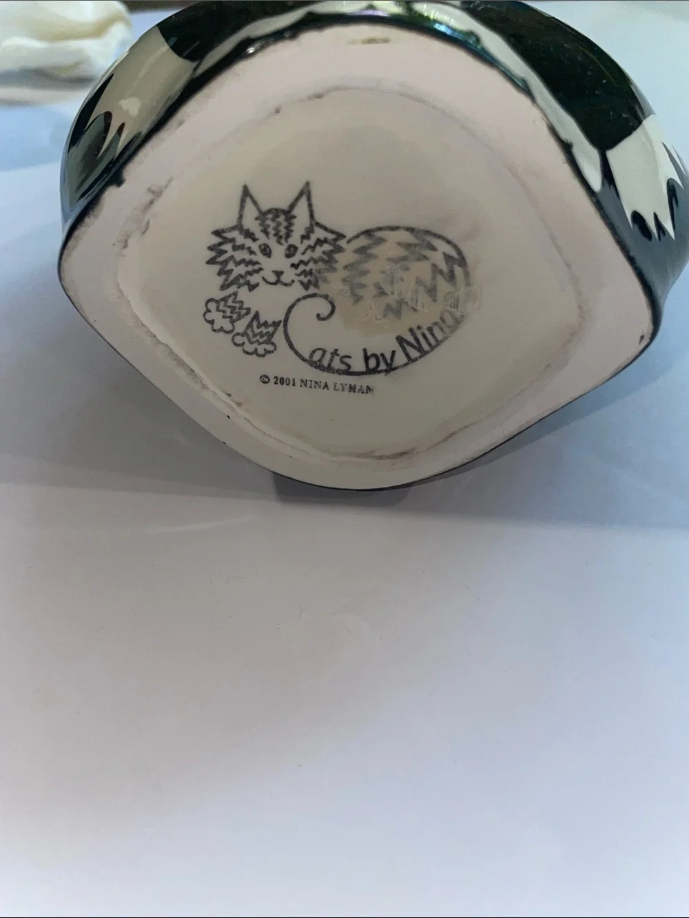 2001 Nina Lyman Black & White Cat 7”Ceramic Vase